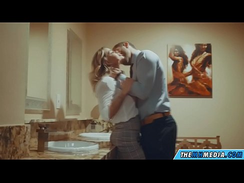 ❤️ Ko'krakli sarg'ish sizni jamoat hojatxonasida yo'ldan ozdirganda ❤❌ seks bizda uz.pornoklinge.ru ❌️❤